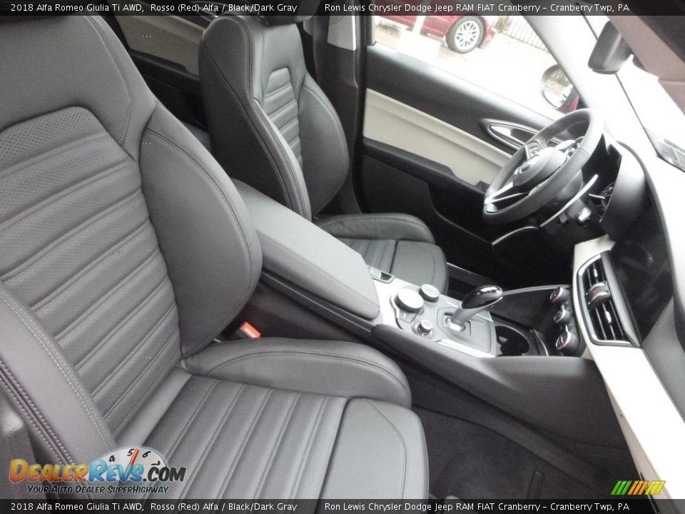 2018 Alfa Romeo Giulia Ti AWD Rosso (Red) Alfa / Black/Dark Gray Photo #14