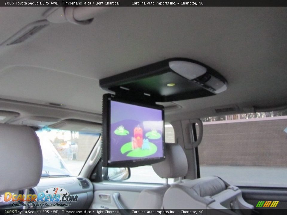 2006 Toyota Sequoia SR5 4WD Timberland Mica / Light Charcoal Photo #19