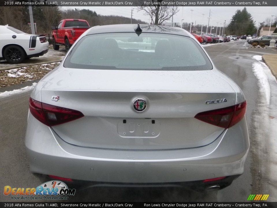2018 Alfa Romeo Giulia Ti AWD Silverstone Gray Metallic / Black/Dark Gray Photo #6