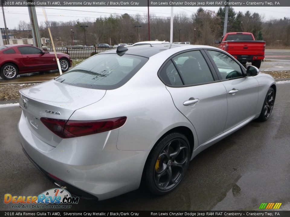 2018 Alfa Romeo Giulia Ti AWD Silverstone Gray Metallic / Black/Dark Gray Photo #7