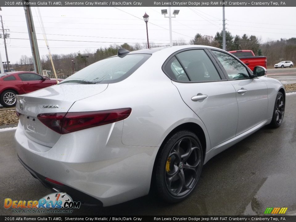 2018 Alfa Romeo Giulia Ti AWD Silverstone Gray Metallic / Black/Dark Gray Photo #8