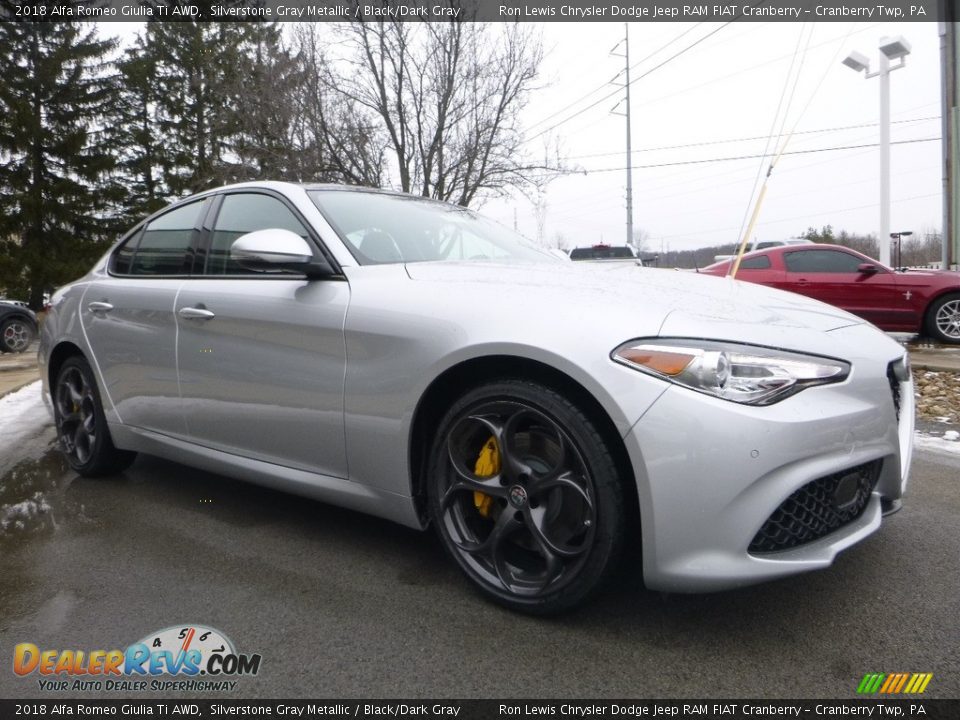 2018 Alfa Romeo Giulia Ti AWD Silverstone Gray Metallic / Black/Dark Gray Photo #11