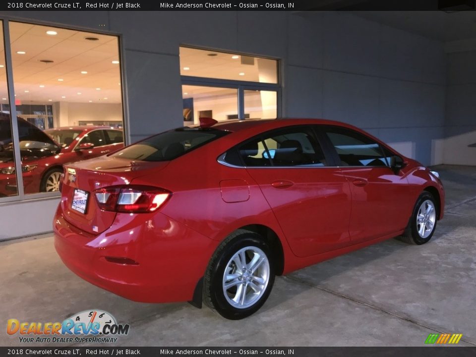 2018 Chevrolet Cruze LT Red Hot / Jet Black Photo #3