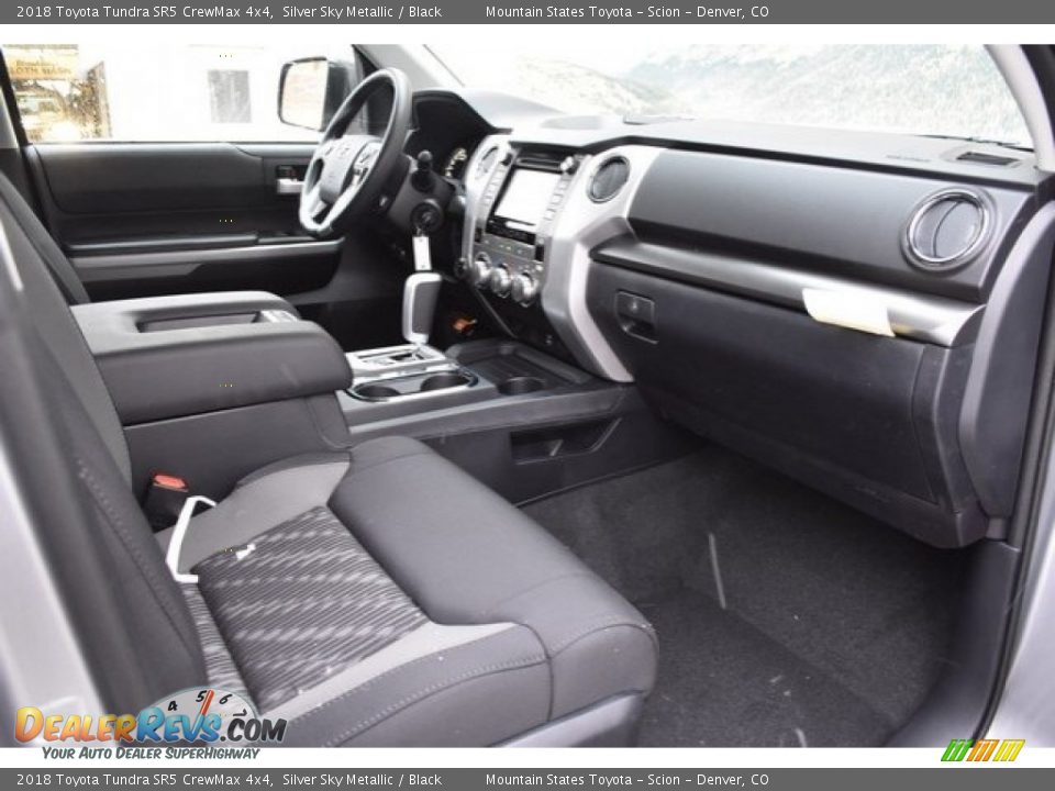 2018 Toyota Tundra SR5 CrewMax 4x4 Silver Sky Metallic / Black Photo #10
