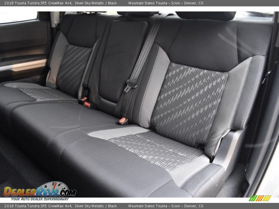 2018 Toyota Tundra SR5 CrewMax 4x4 Silver Sky Metallic / Black Photo #15