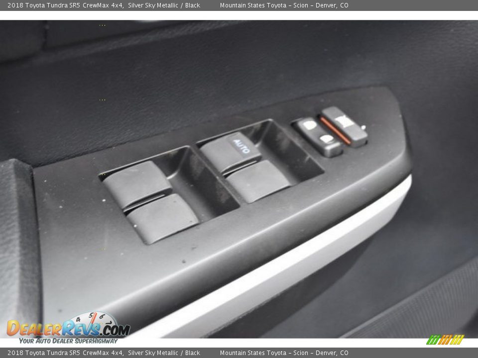 2018 Toyota Tundra SR5 CrewMax 4x4 Silver Sky Metallic / Black Photo #22