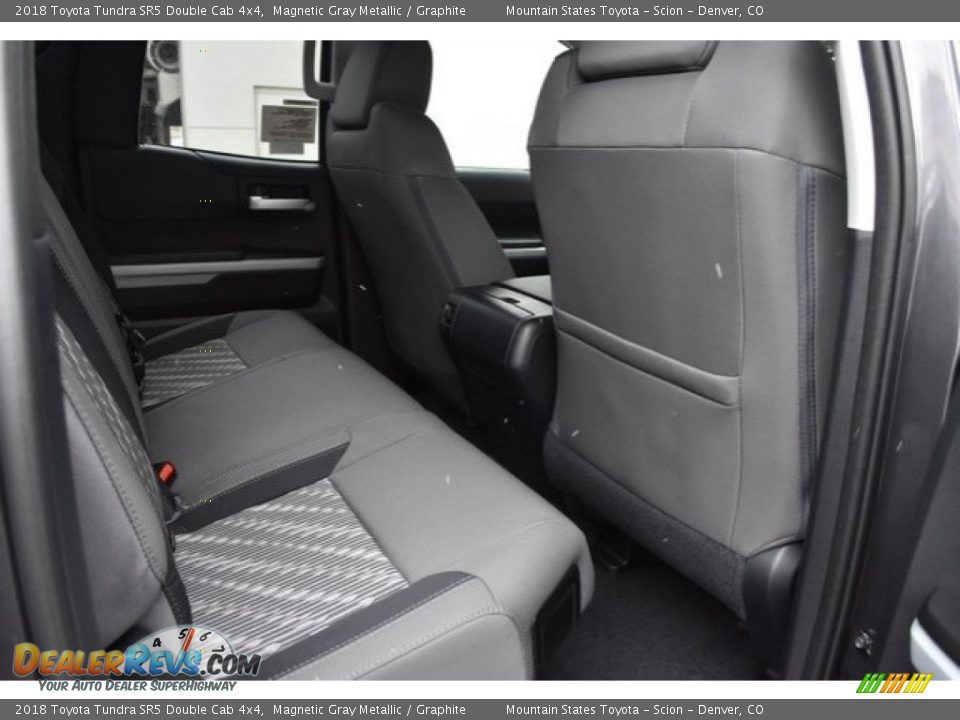 2018 Toyota Tundra SR5 Double Cab 4x4 Magnetic Gray Metallic / Graphite Photo #16