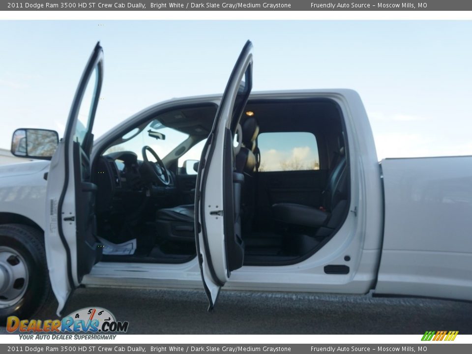 2011 Dodge Ram 3500 HD ST Crew Cab Dually Bright White / Dark Slate Gray/Medium Graystone Photo #26