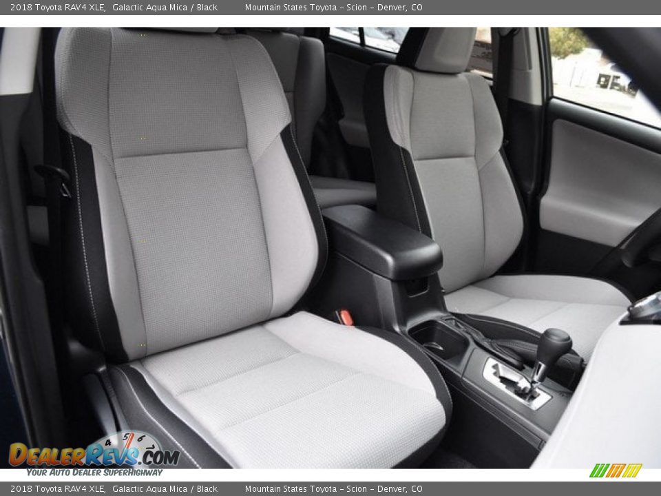 2018 Toyota RAV4 XLE Galactic Aqua Mica / Black Photo #13