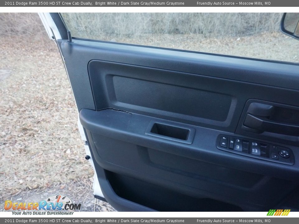 2011 Dodge Ram 3500 HD ST Crew Cab Dually Bright White / Dark Slate Gray/Medium Graystone Photo #33