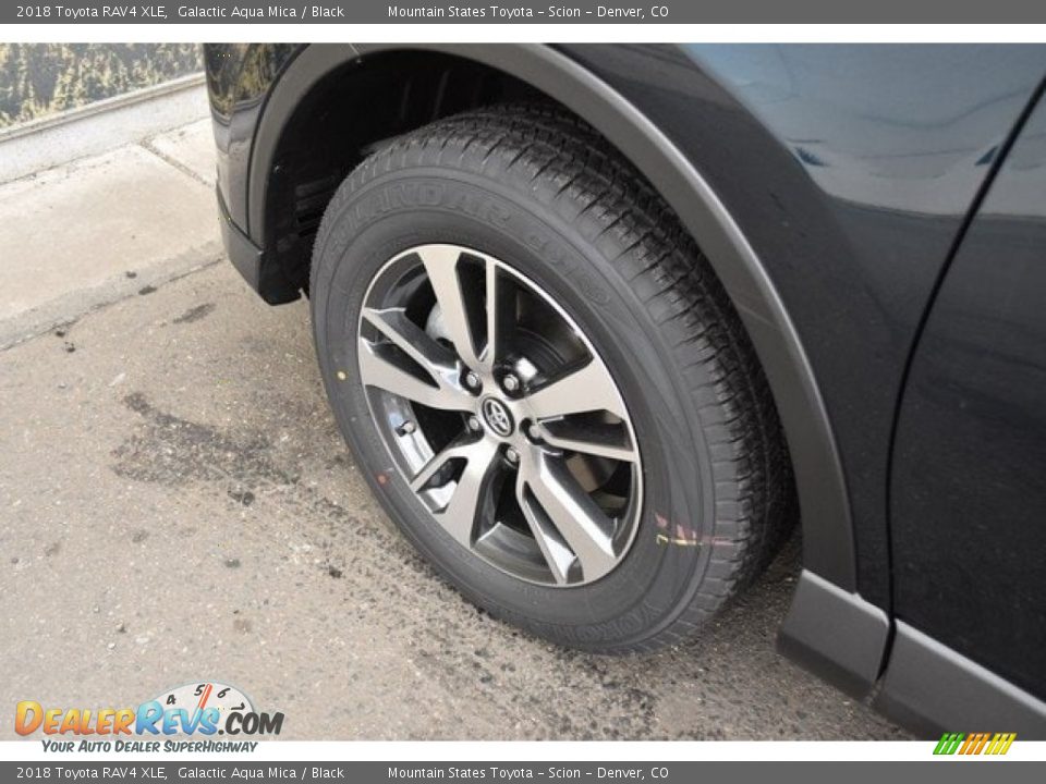 2018 Toyota RAV4 XLE Galactic Aqua Mica / Black Photo #32