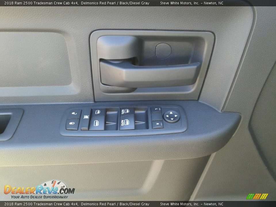 2018 Ram 2500 Tradesman Crew Cab 4x4 Delmonico Red Pearl / Black/Diesel Gray Photo #9