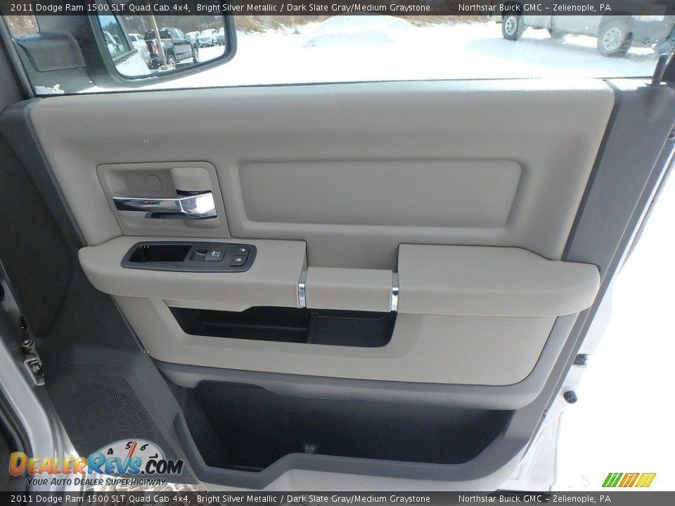 2011 Dodge Ram 1500 SLT Quad Cab 4x4 Bright Silver Metallic / Dark Slate Gray/Medium Graystone Photo #7