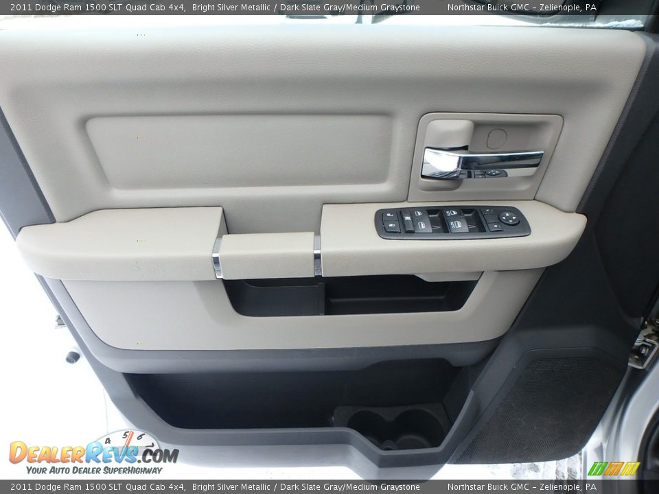2011 Dodge Ram 1500 SLT Quad Cab 4x4 Bright Silver Metallic / Dark Slate Gray/Medium Graystone Photo #19