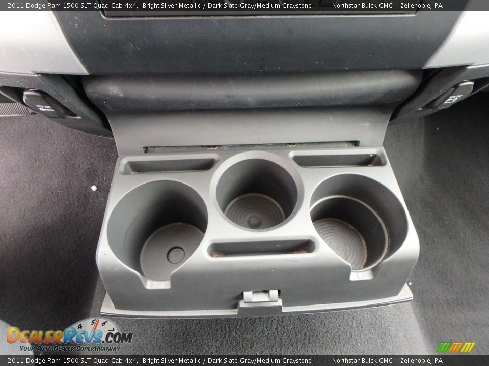 2011 Dodge Ram 1500 SLT Quad Cab 4x4 Bright Silver Metallic / Dark Slate Gray/Medium Graystone Photo #27