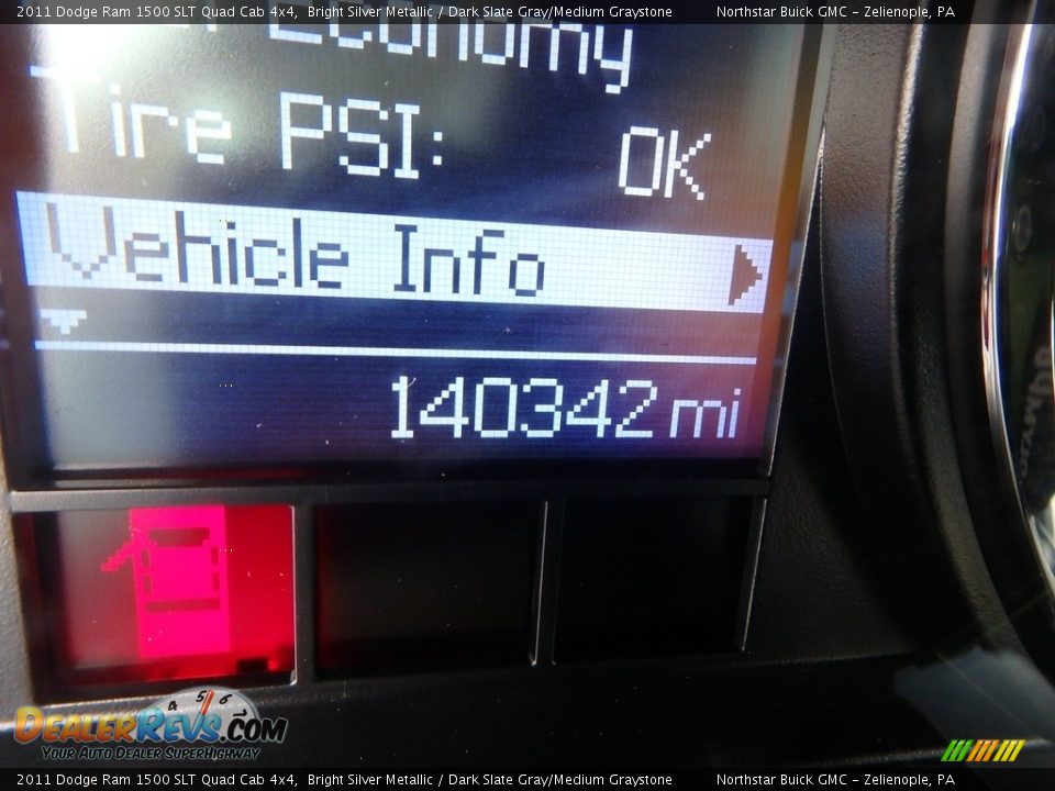 2011 Dodge Ram 1500 SLT Quad Cab 4x4 Bright Silver Metallic / Dark Slate Gray/Medium Graystone Photo #30