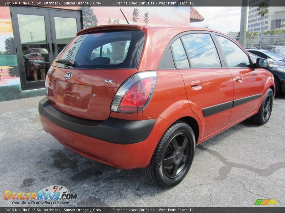 2006 Kia Rio Rio5 SX Hatchback Sunset Orange / Gray Photo #6