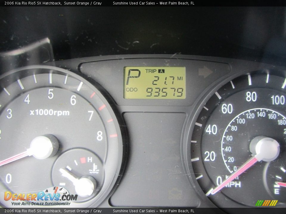 2006 Kia Rio Rio5 SX Hatchback Sunset Orange / Gray Photo #20