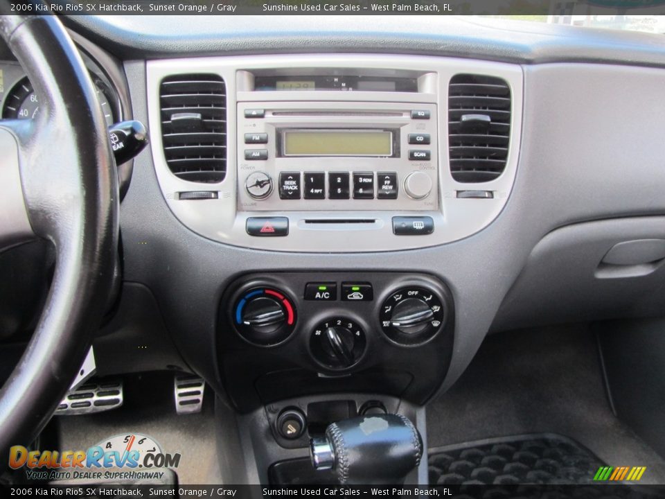 2006 Kia Rio Rio5 SX Hatchback Sunset Orange / Gray Photo #21
