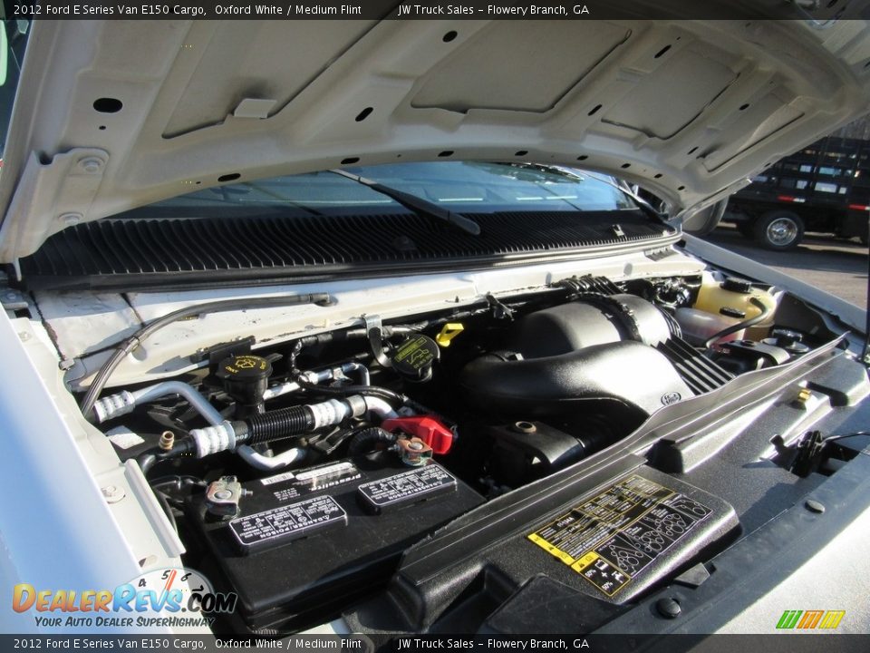 2012 Ford E Series Van E150 Cargo Oxford White / Medium Flint Photo #35