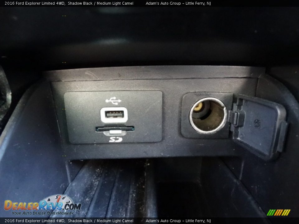 2016 Ford Explorer Limited 4WD Shadow Black / Medium Light Camel Photo #35