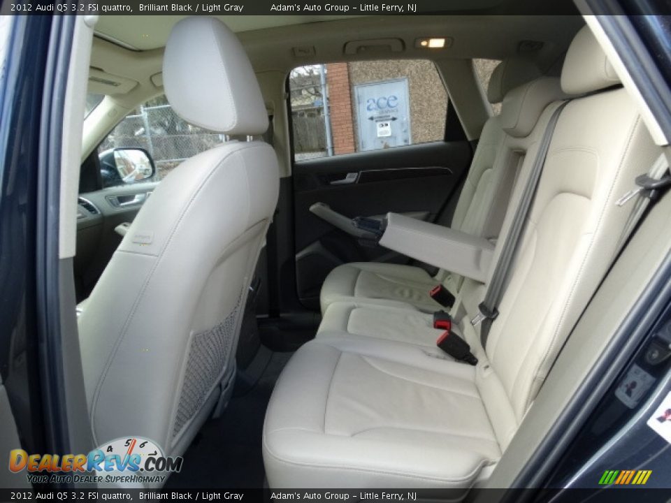 2012 Audi Q5 3.2 FSI quattro Brilliant Black / Light Gray Photo #12