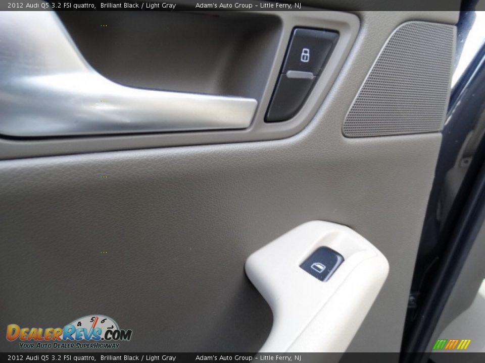 2012 Audi Q5 3.2 FSI quattro Brilliant Black / Light Gray Photo #13