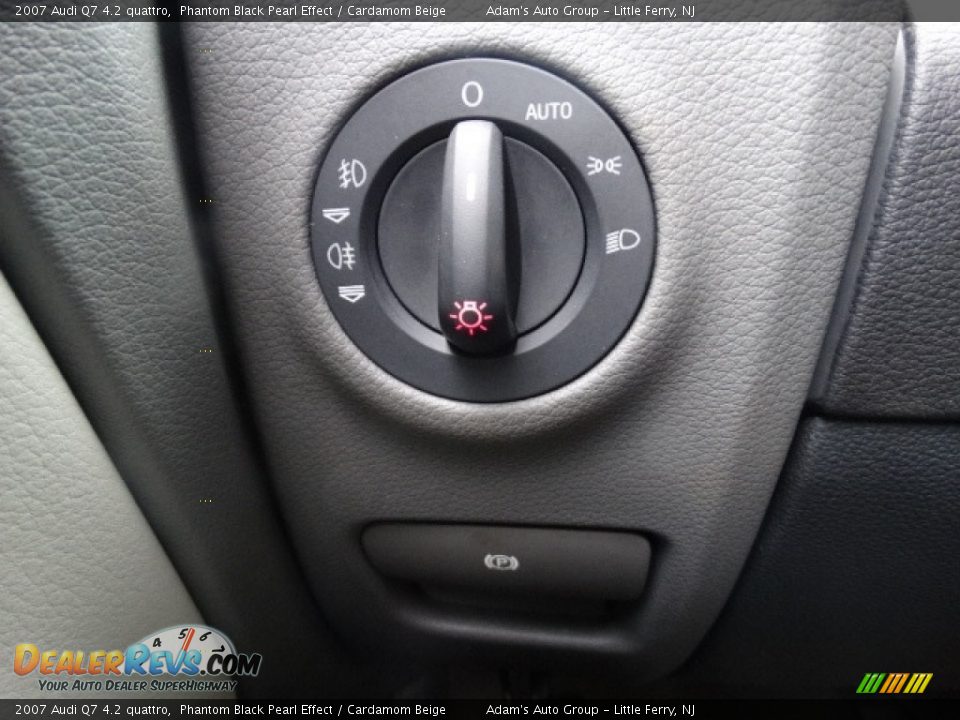 2007 Audi Q7 4.2 quattro Phantom Black Pearl Effect / Cardamom Beige Photo #19