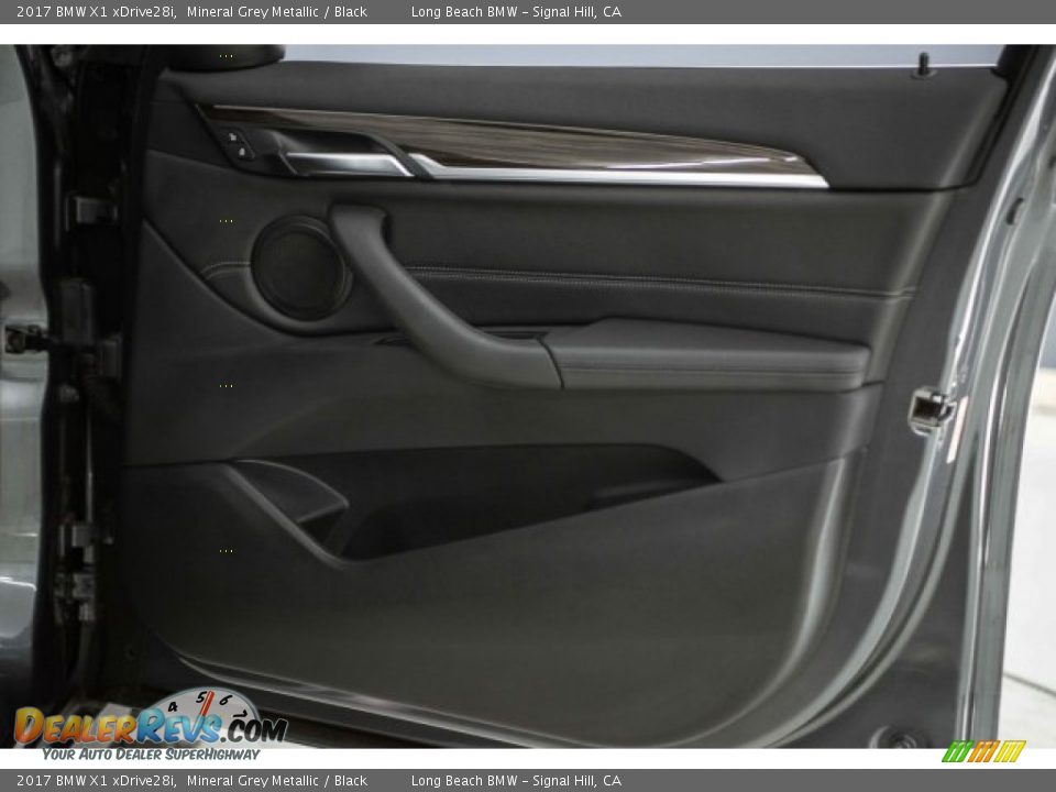 2017 BMW X1 xDrive28i Mineral Grey Metallic / Black Photo #23
