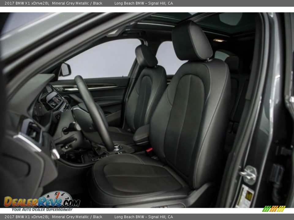 2017 BMW X1 xDrive28i Mineral Grey Metallic / Black Photo #28