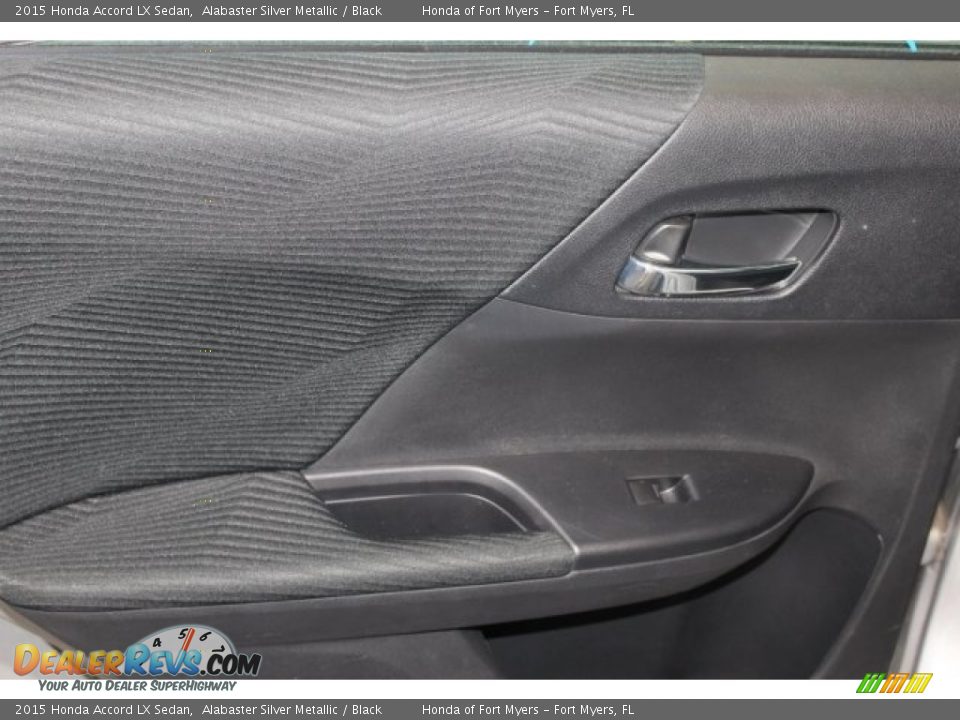2015 Honda Accord LX Sedan Alabaster Silver Metallic / Black Photo #33