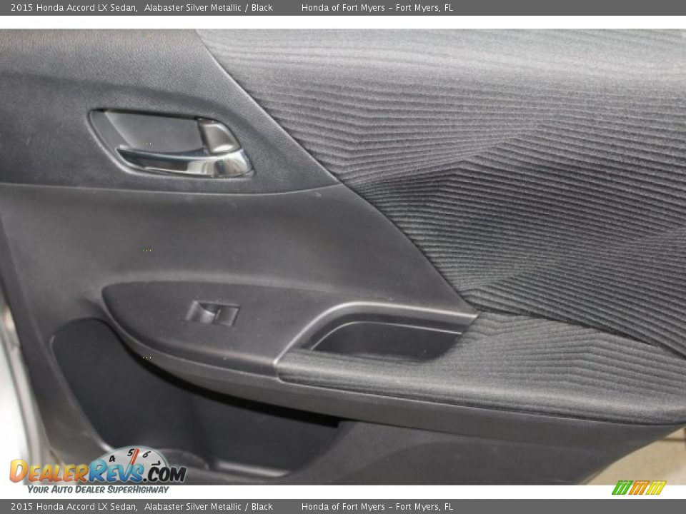 2015 Honda Accord LX Sedan Alabaster Silver Metallic / Black Photo #36