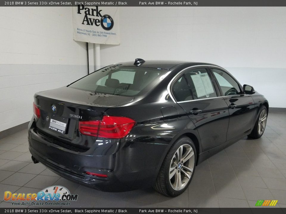2018 BMW 3 Series 330i xDrive Sedan Black Sapphire Metallic / Black Photo #5