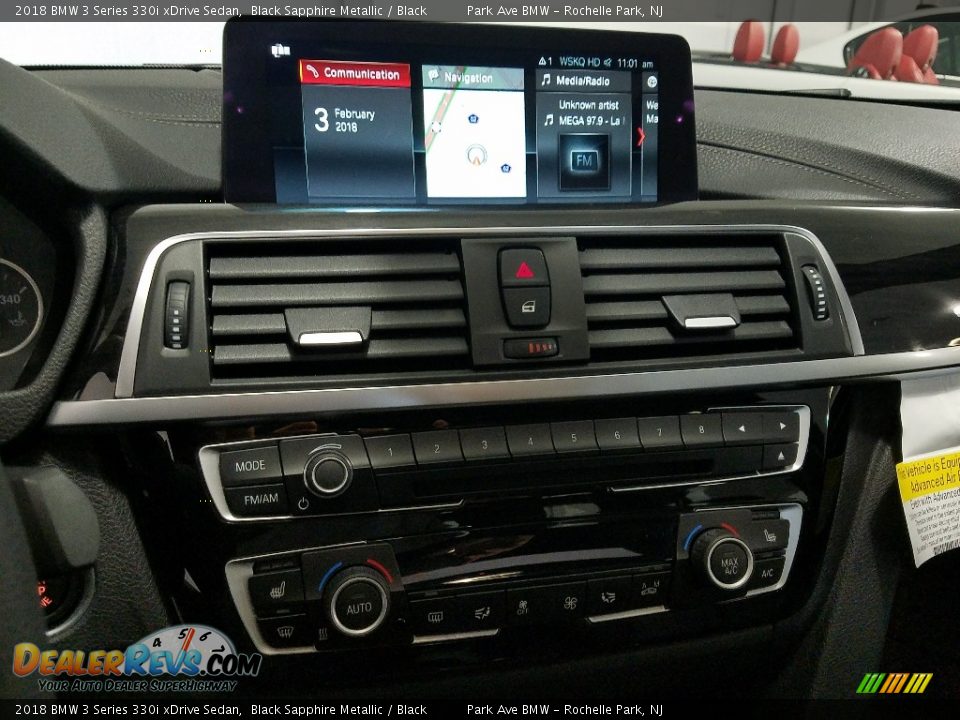 2018 BMW 3 Series 330i xDrive Sedan Black Sapphire Metallic / Black Photo #14