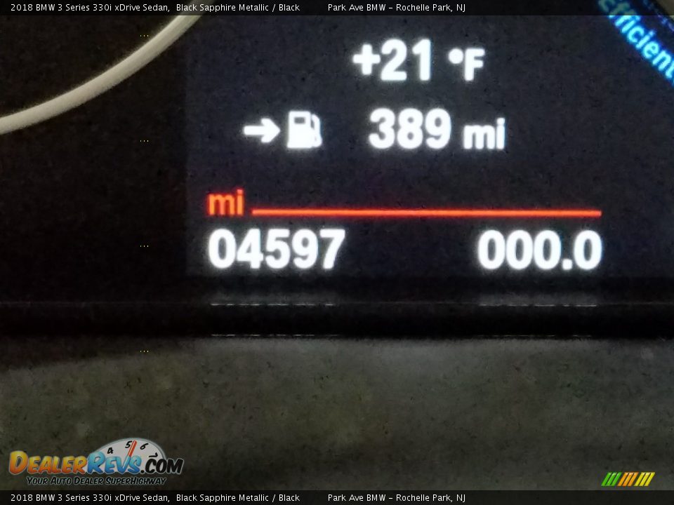 2018 BMW 3 Series 330i xDrive Sedan Black Sapphire Metallic / Black Photo #17