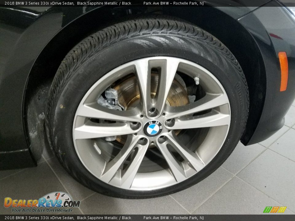 2018 BMW 3 Series 330i xDrive Sedan Black Sapphire Metallic / Black Photo #25