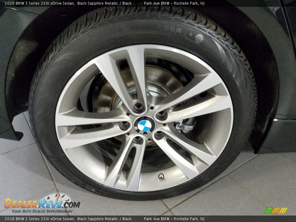 2018 BMW 3 Series 330i xDrive Sedan Black Sapphire Metallic / Black Photo #26