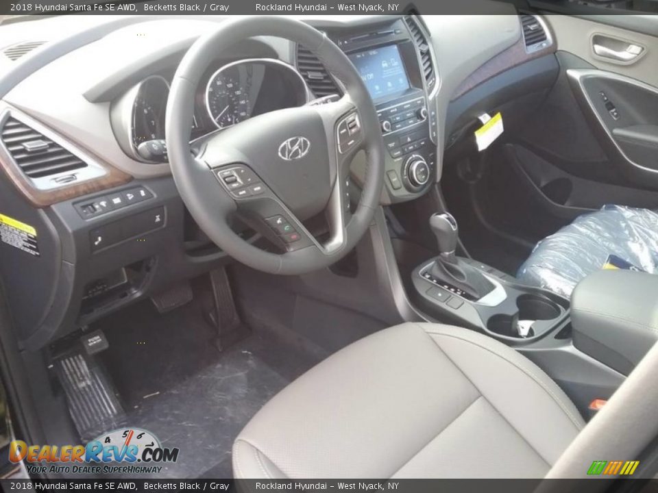 2018 Hyundai Santa Fe SE AWD Becketts Black / Gray Photo #4