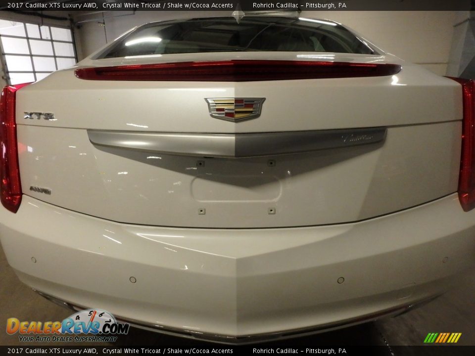 2017 Cadillac XTS Luxury AWD Crystal White Tricoat / Shale w/Cocoa Accents Photo #13