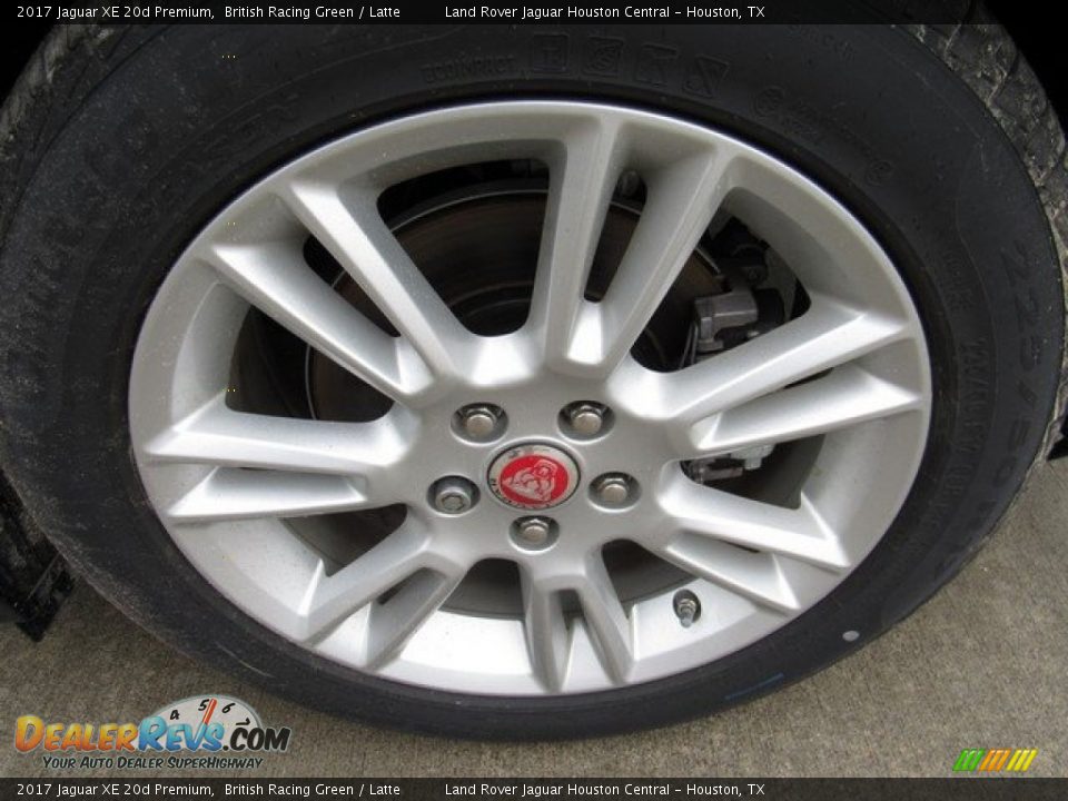 2017 Jaguar XE 20d Premium British Racing Green / Latte Photo #24