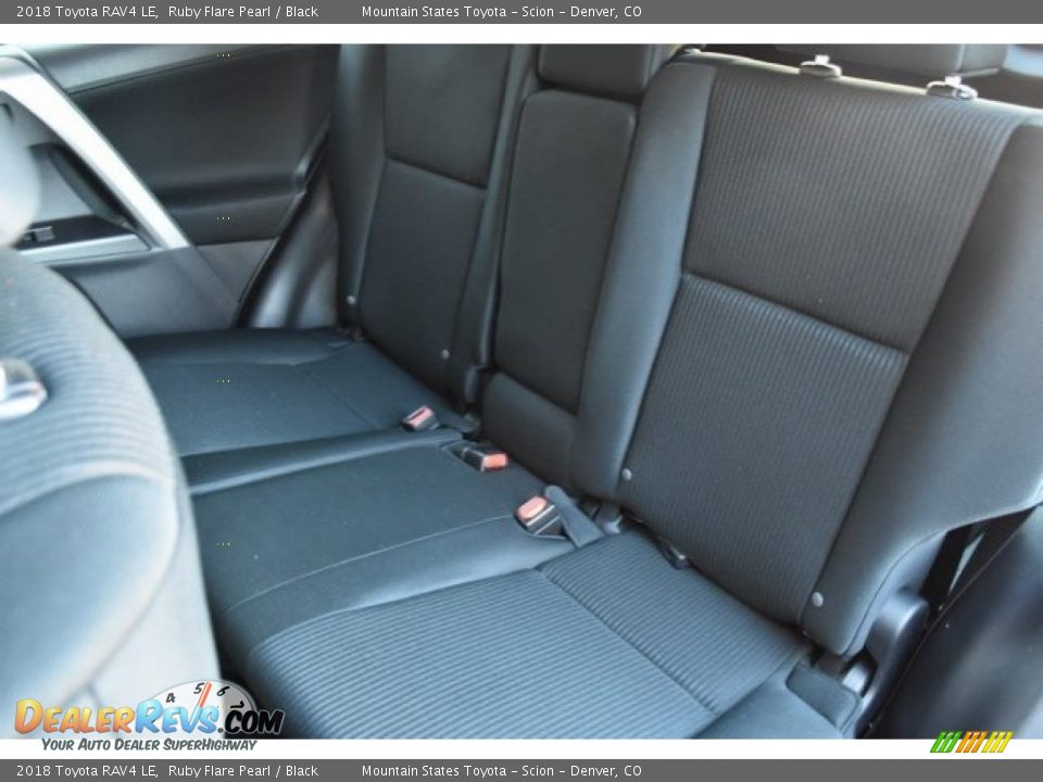 2018 Toyota RAV4 LE Ruby Flare Pearl / Black Photo #14