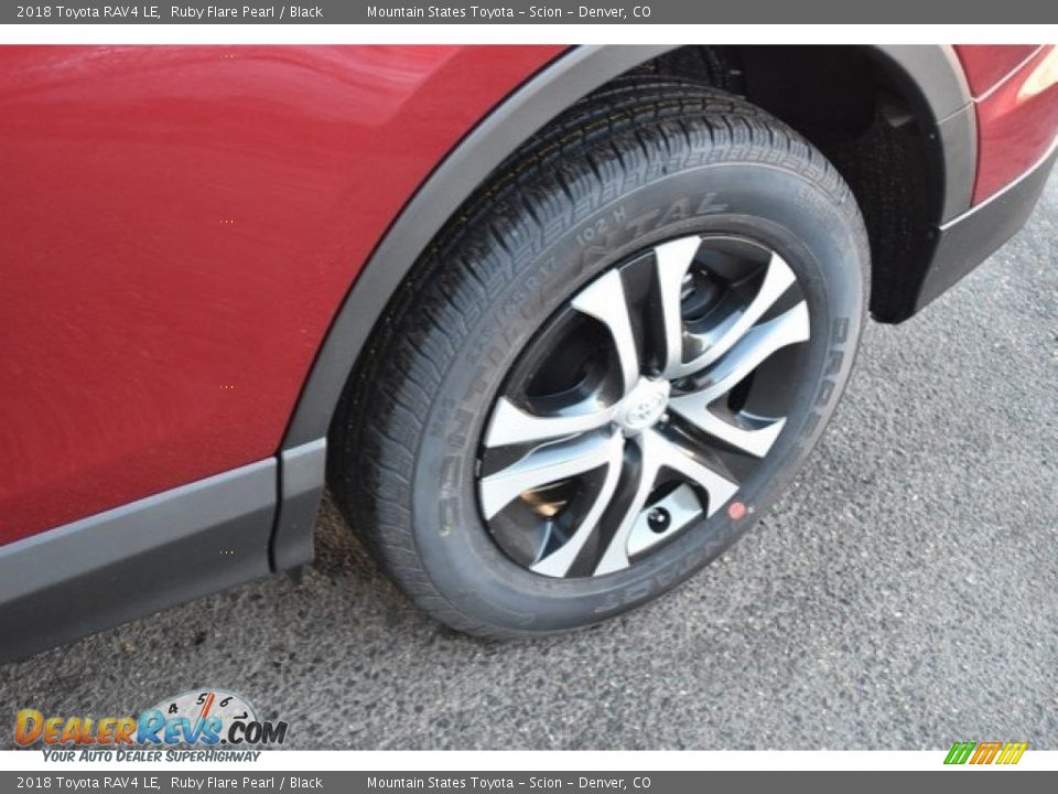 2018 Toyota RAV4 LE Ruby Flare Pearl / Black Photo #33