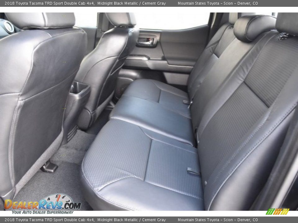 2018 Toyota Tacoma TRD Sport Double Cab 4x4 Midnight Black Metallic / Cement Gray Photo #15