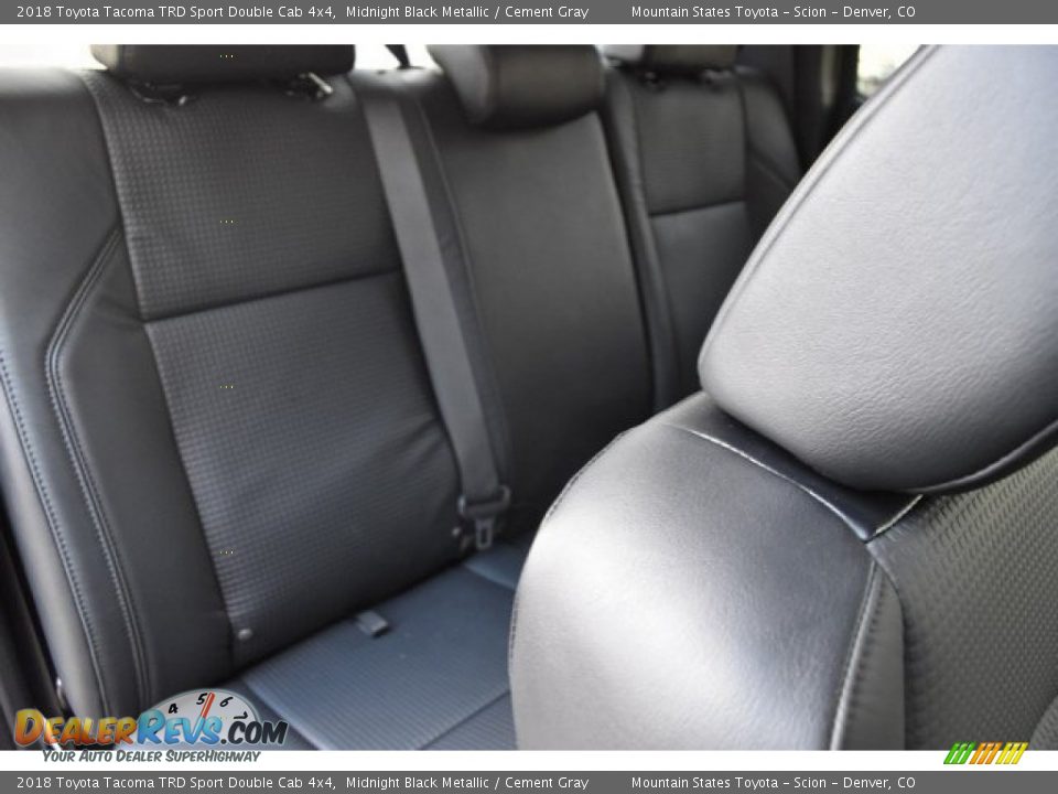 2018 Toyota Tacoma TRD Sport Double Cab 4x4 Midnight Black Metallic / Cement Gray Photo #19