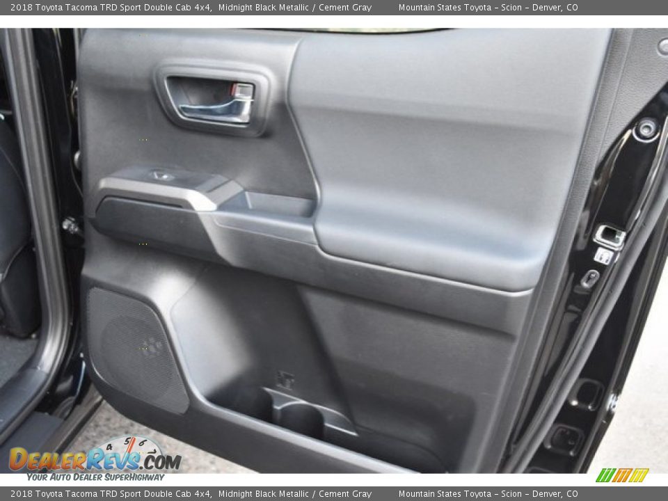 2018 Toyota Tacoma TRD Sport Double Cab 4x4 Midnight Black Metallic / Cement Gray Photo #23