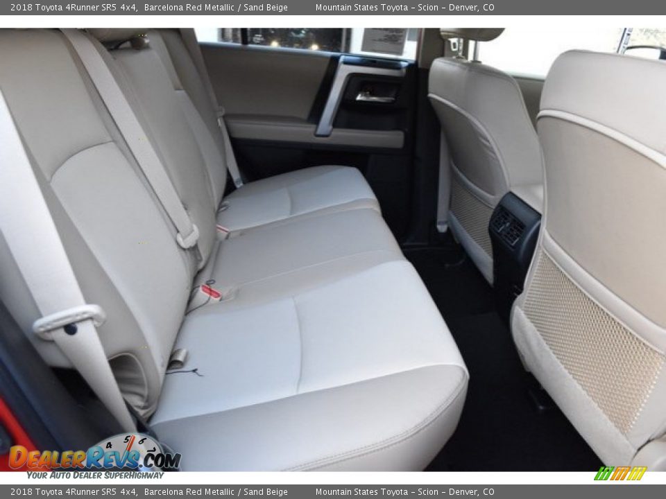 2018 Toyota 4Runner SR5 4x4 Barcelona Red Metallic / Sand Beige Photo #18