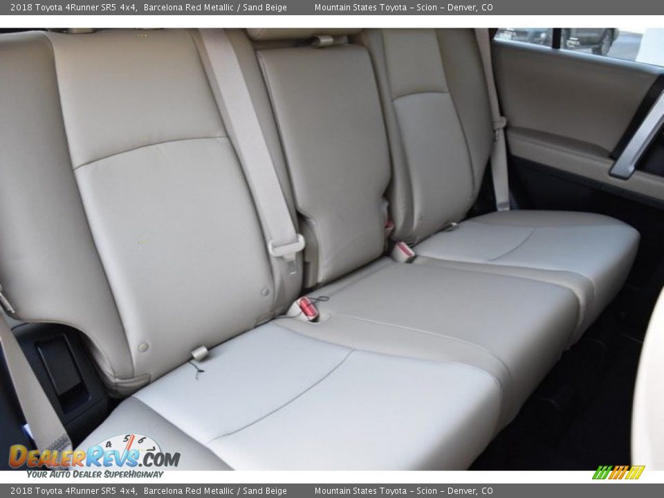 2018 Toyota 4Runner SR5 4x4 Barcelona Red Metallic / Sand Beige Photo #19