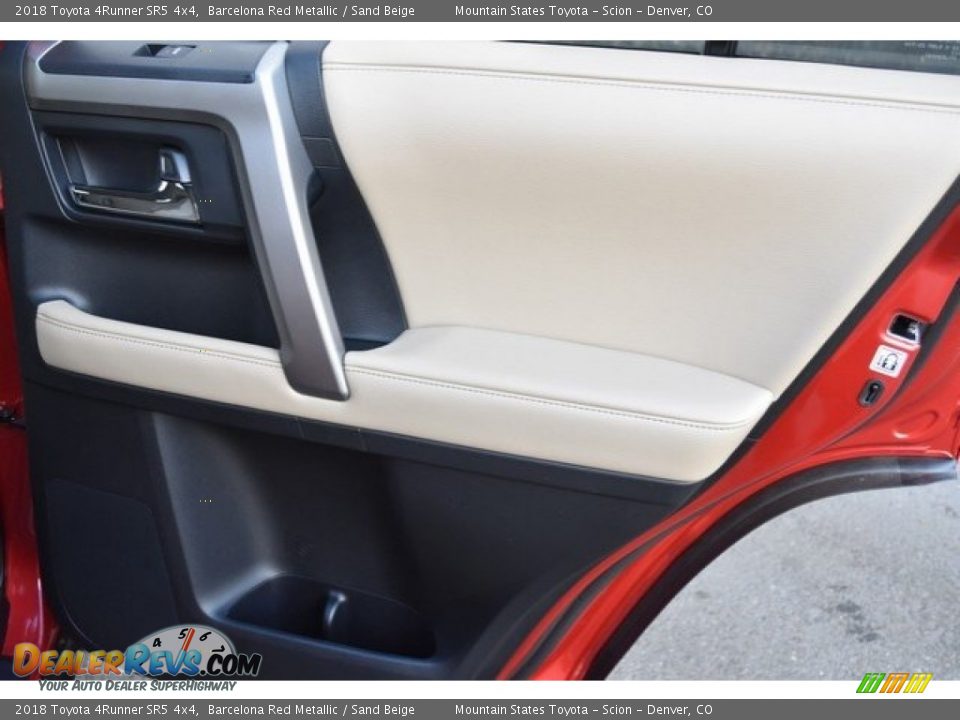 2018 Toyota 4Runner SR5 4x4 Barcelona Red Metallic / Sand Beige Photo #23