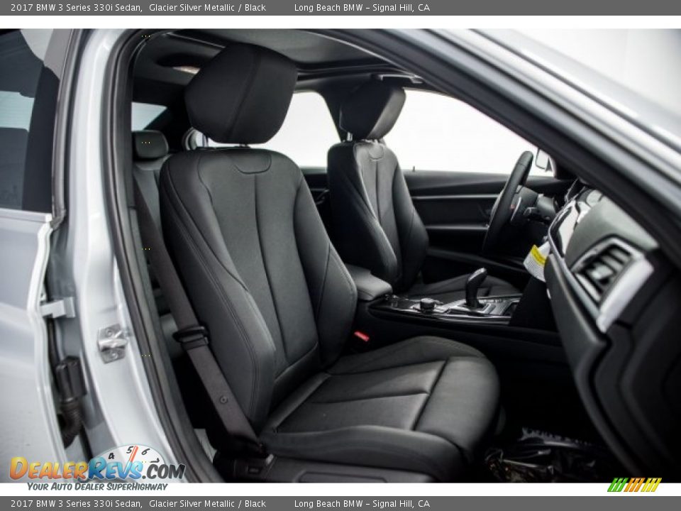 2017 BMW 3 Series 330i Sedan Glacier Silver Metallic / Black Photo #7