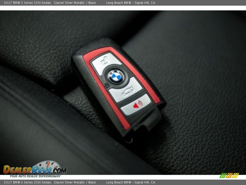 2017 BMW 3 Series 330i Sedan Glacier Silver Metallic / Black Photo #11